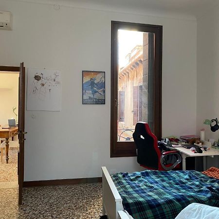 Appartamento Al Centro Di Venezia 6 Posti Letto Exterior foto