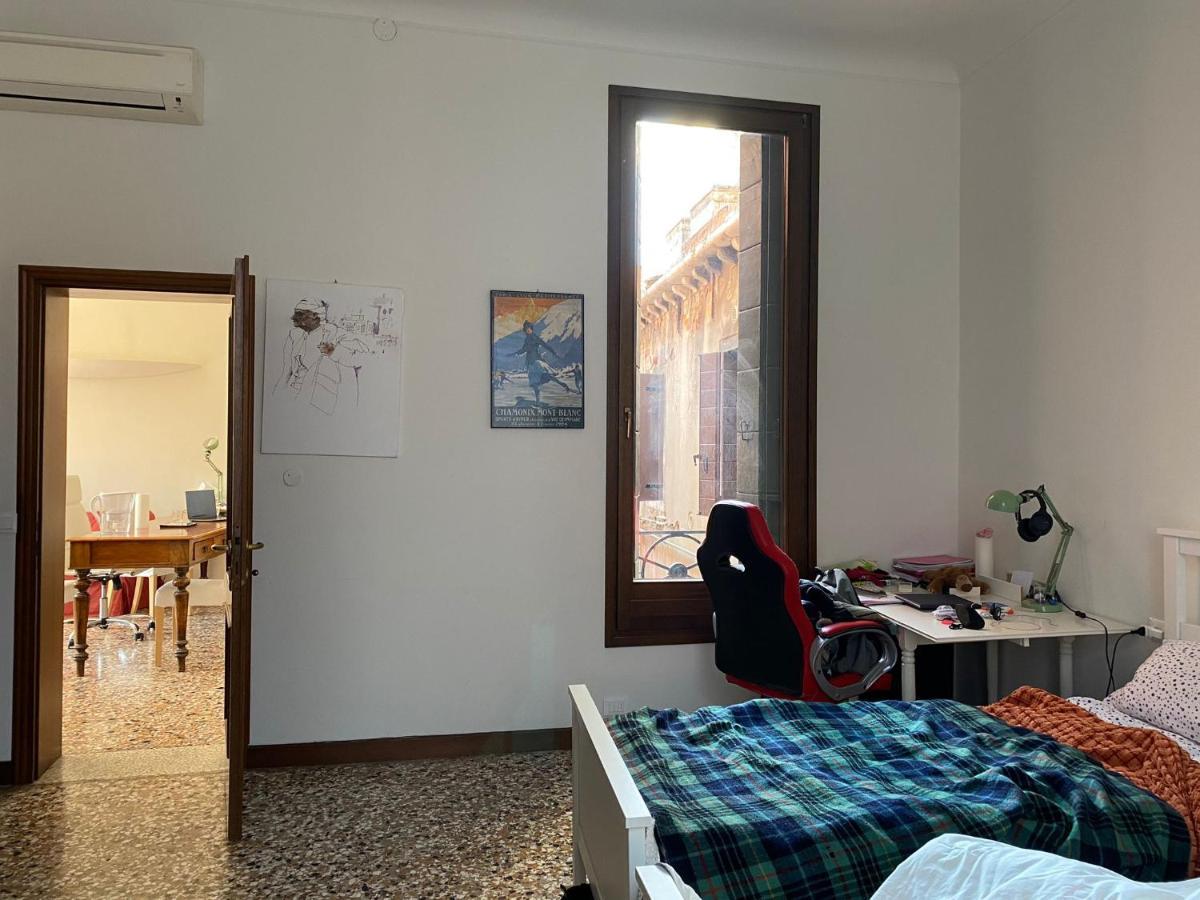 Appartamento Al Centro Di Venezia 6 Posti Letto Exterior foto